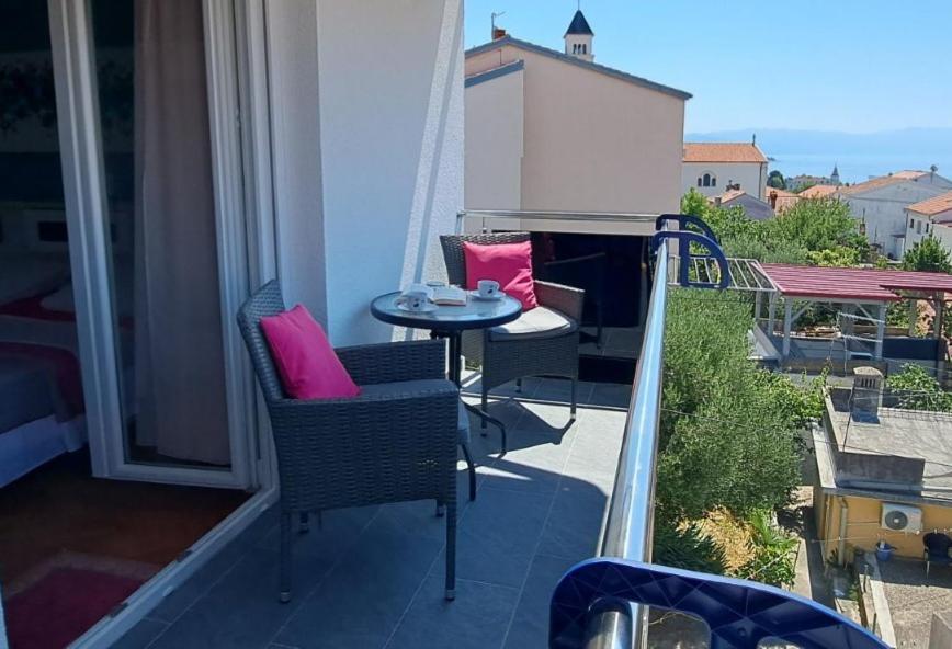 Apartments Ema Crikvenica Kültér fotó