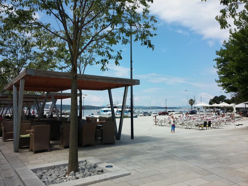 Apartments Ema Crikvenica Kültér fotó